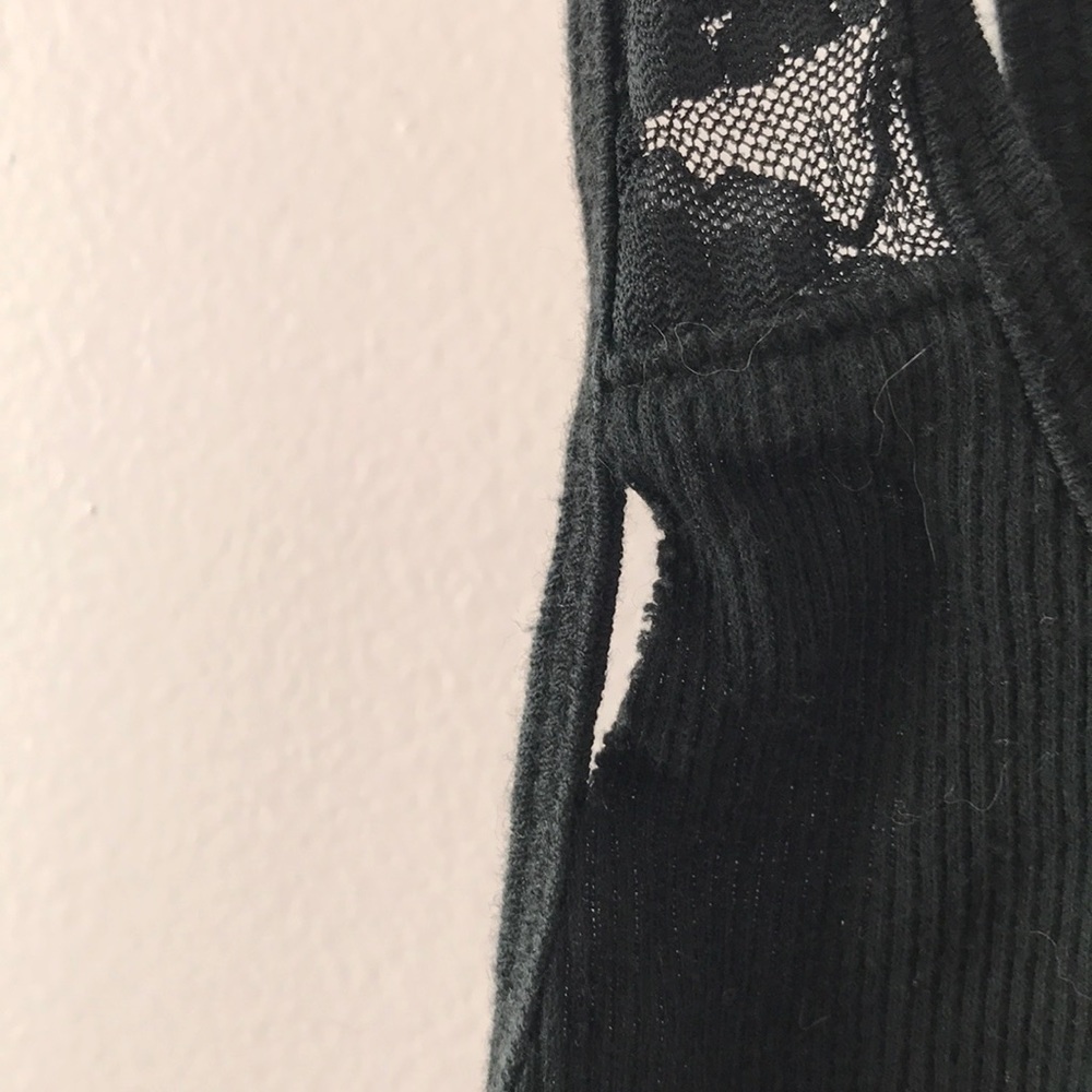 AEO Lace Racer Back Tank - Picture 4 of 7